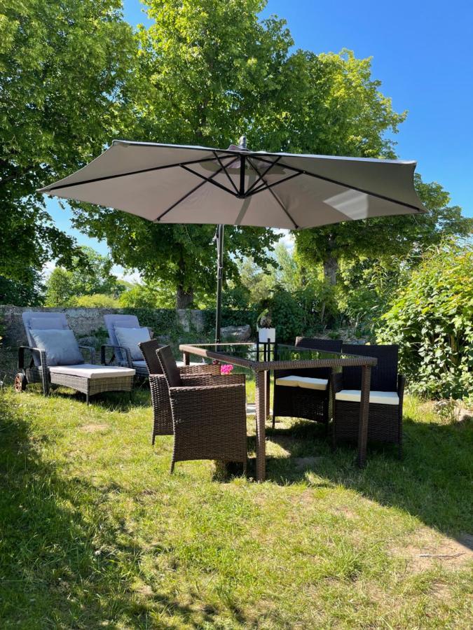 Mitten In Der Natur : Ferienwohnung Mit 3 Schlafzimmern, Neu Eingerichtet Neu Gaarz Extérieur photo